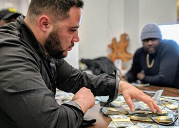 La complejidad del lavado de dinero: Mecanismos y soluciones